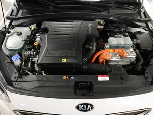Kia Ceed 1,6 GDI Plug-In Hybrid EX SW DCT Premium Pack 2h pktauto, vm. 2020, 58 tkm (20 / 21)