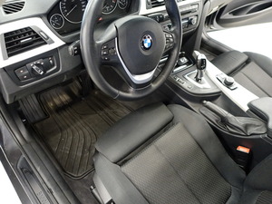 BMW 320 TwinPower Turbo A Limited xDrive Edition F31 Touring, vm. 2013, 220 tkm (10 / 26)