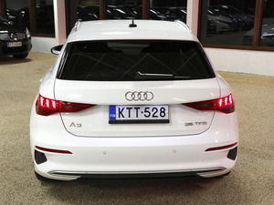 Audi A3 Sportback Business Advanced Launch Edition 35 TFSI 110 kW MHEV S tronic, vm. 2021, 65 tkm (7 / 25)