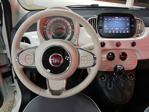Fiat 500 1,0 70hv Hybrid MT Lounge, vm. 2021, 13 tkm (10 / 24)