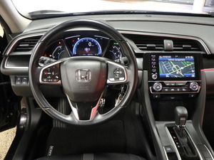 Honda Civic Sedan Elegance AT, vm. 2019, 33 tkm (10 / 26)