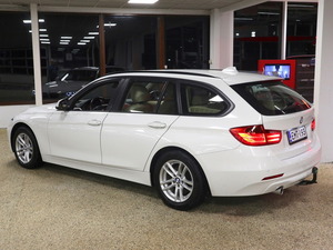 BMW 318 F31 Touring 318d TwinPower Turbo A Business Automatic, vm. 2014, 217 tkm (4 / 24)