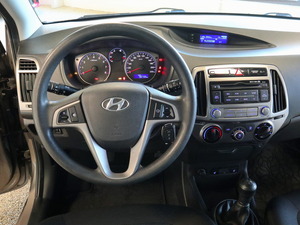 Hyundai i20 5d 1,2 5MT Classic, vm. 2013, 90 tkm (10 / 20)