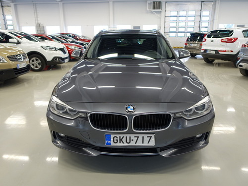 BMW 320 TwinPower Turbo A Limited xDrive Edition F31 Touring, vm. 2013, 220 tkm (2 / 26)